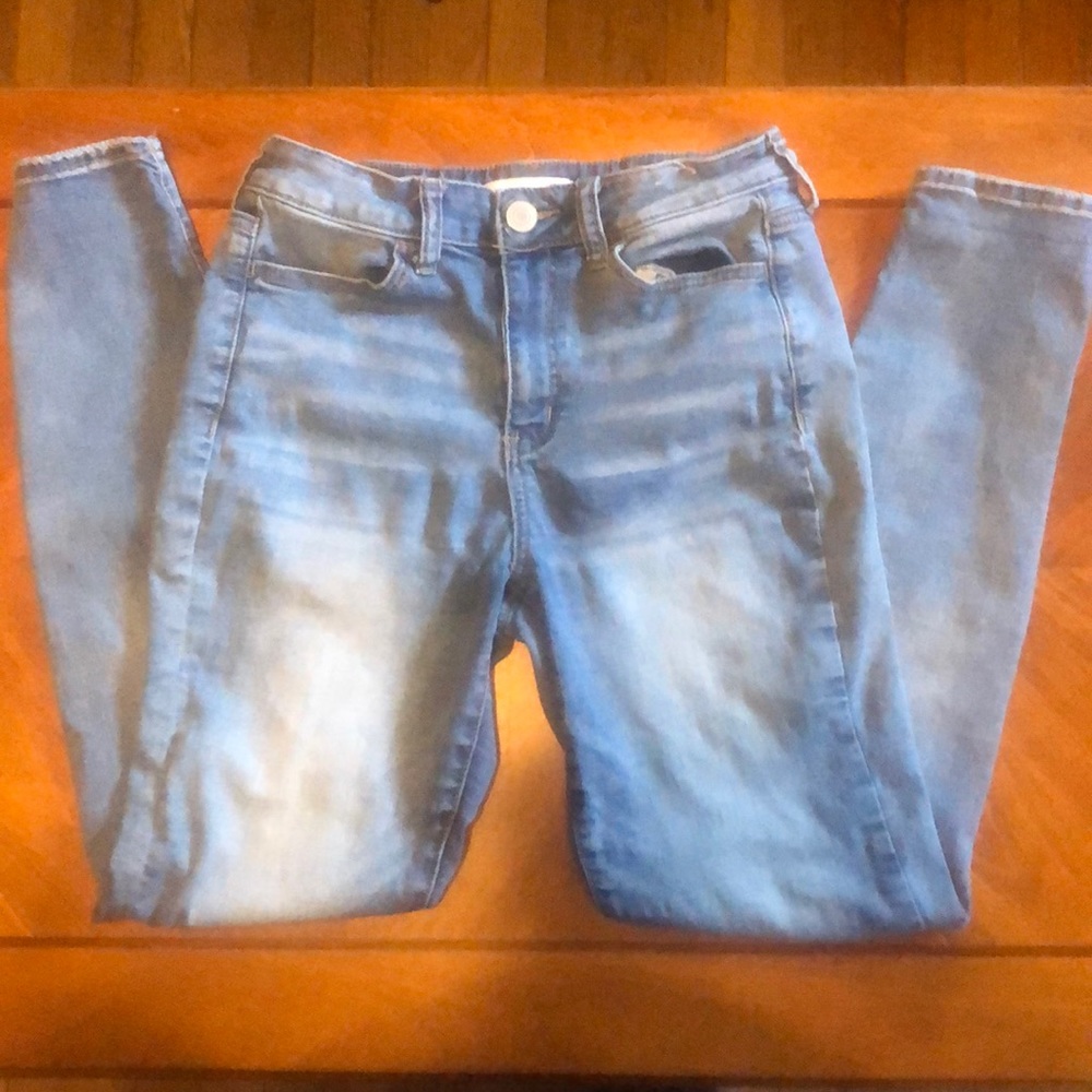 Juniors' SO Distressed Jeggings